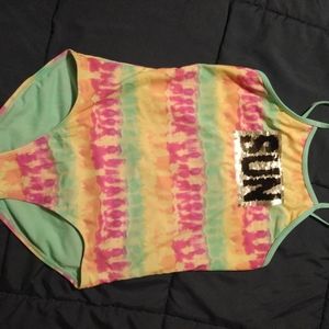 Girl's one-piece swimwear